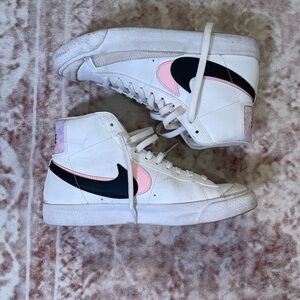 Nike Women's High-Top Sneakers in White and Pink